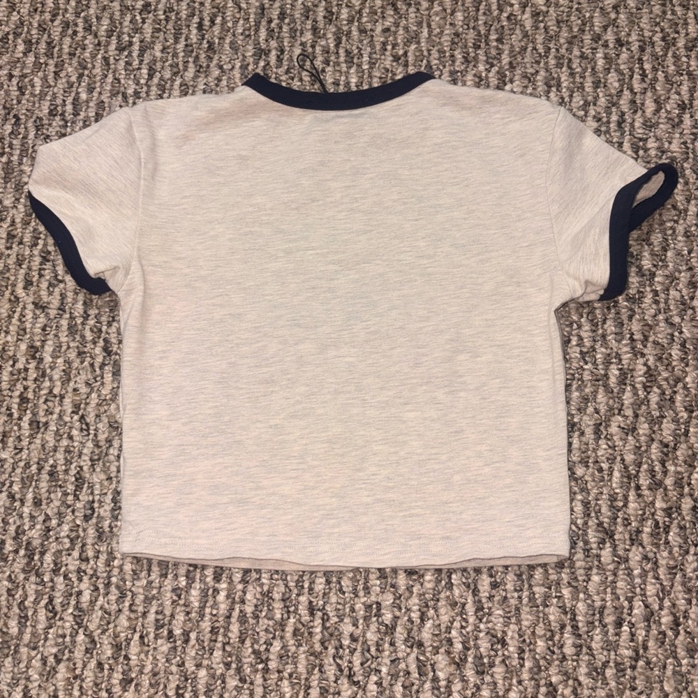 White fox crop top - Picture 3 of 3